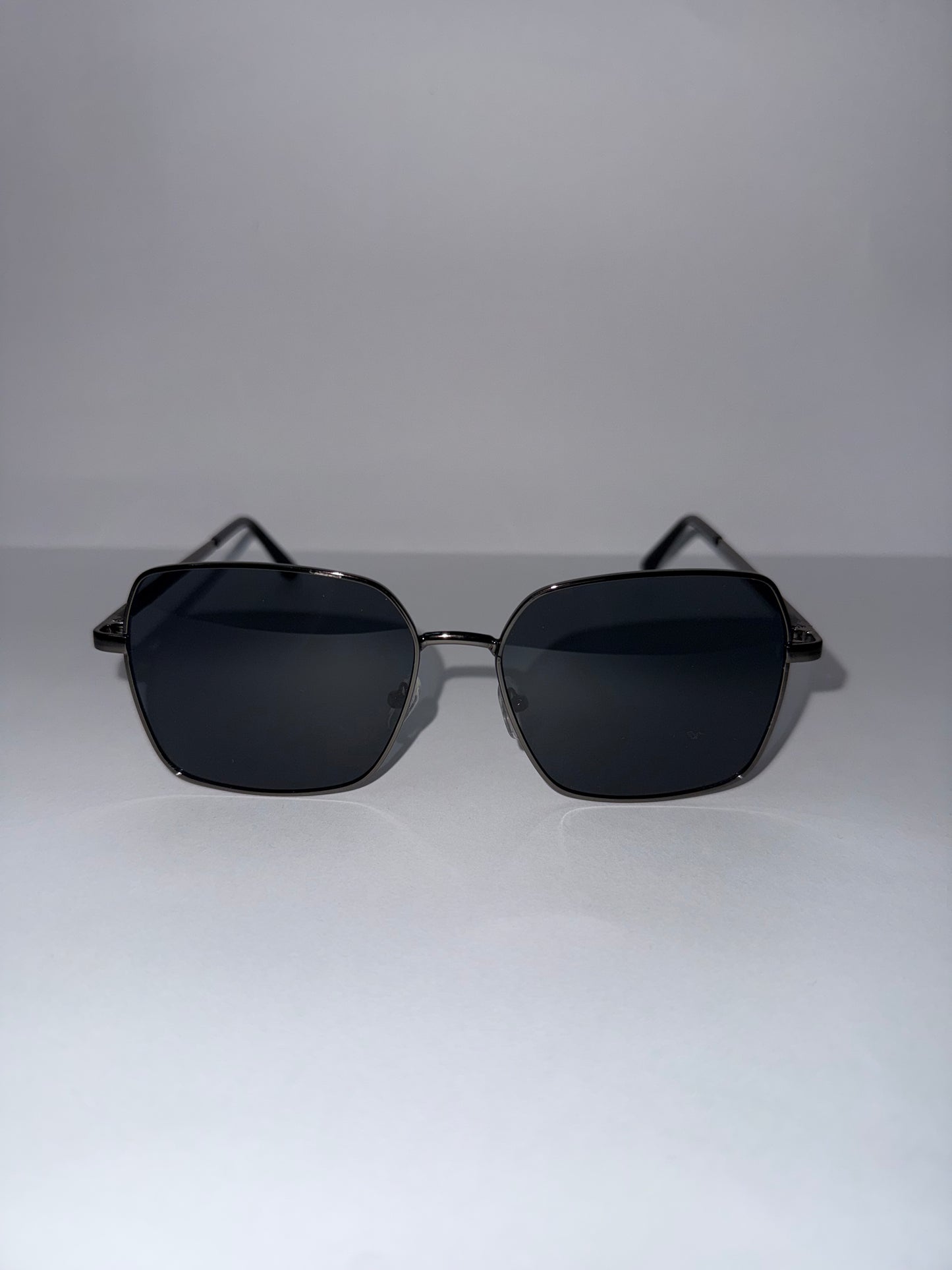 LENTES CÁLIZ NEGROS