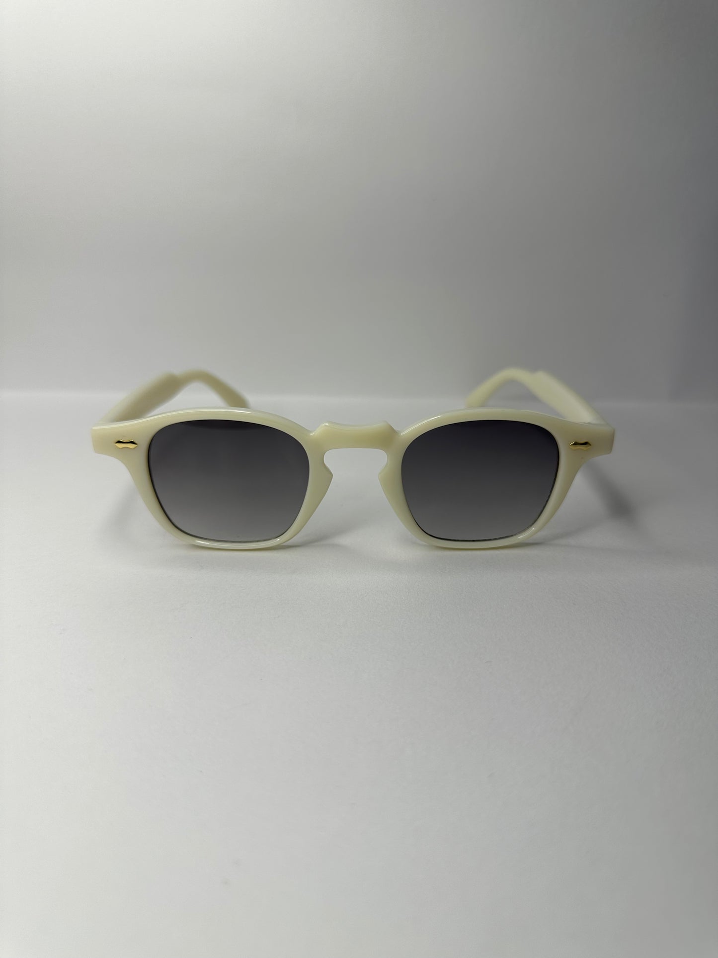 Lentes minimal blancos