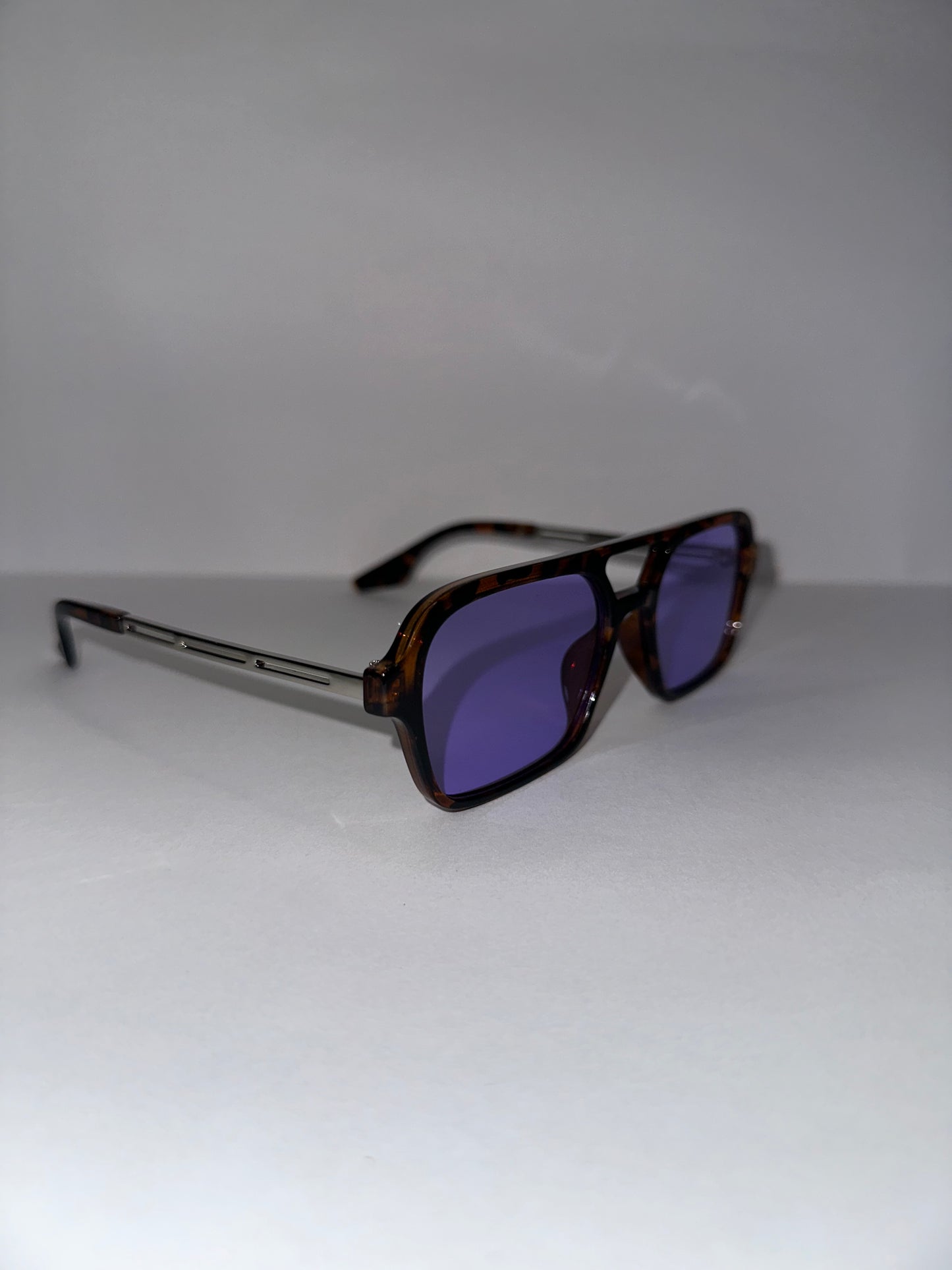 Lentes Tesla morados